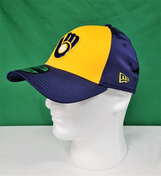 Brewers Golfer Reversible Bucket Hat  Green and Gold Zone West Allis,  Wisconsin